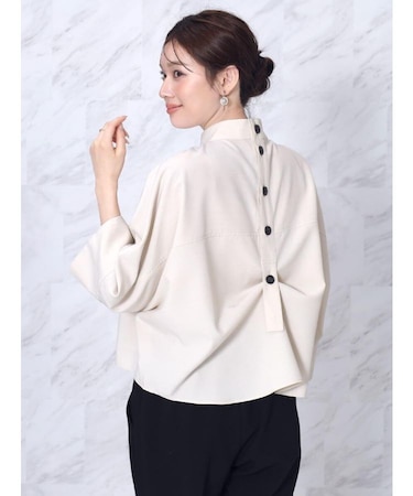 バックボタン2wayボリュームブラウス