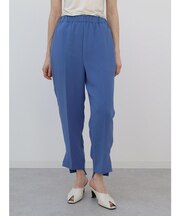 スリットヘムテーパードパンツ