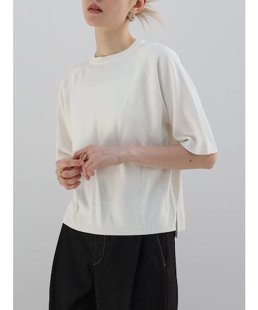 バックジップハーフスリーブニット