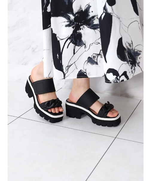 チェーンモチーフミュールサンダル