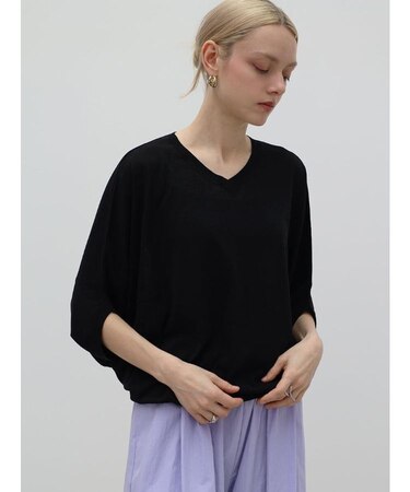 ドルマンスリーブVネックシアーニット