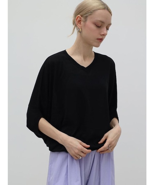 ドルマンスリーブVネックシアーニット