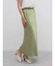 サテンナロースカート