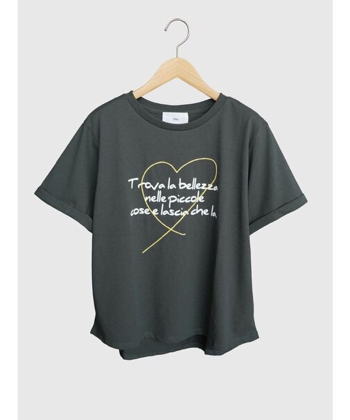 ハート刺繍×ロゴプリントTシャツ