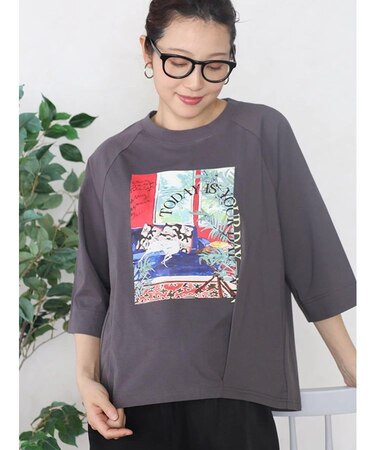 アートプリントタックデザインTシャツ