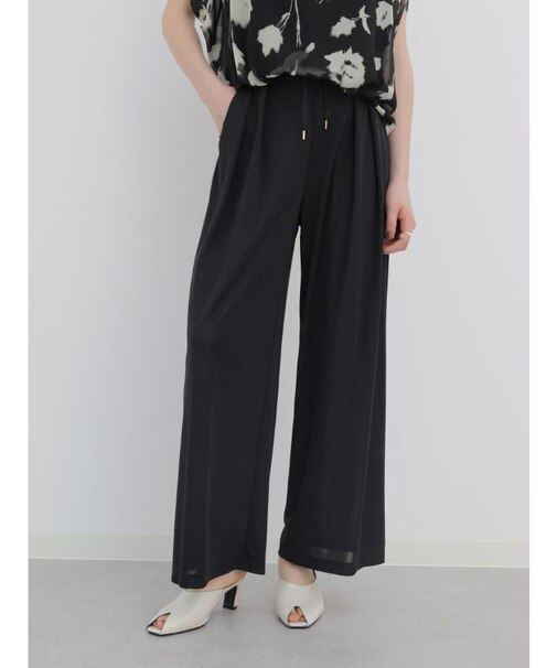 清涼ポリエステルスムースタックワイドパンツ
