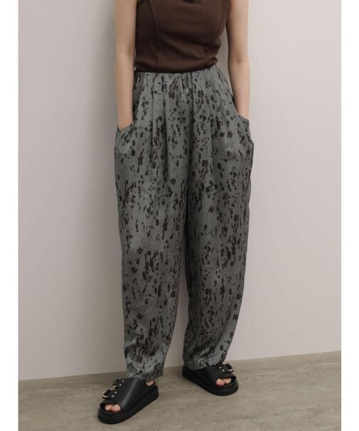 ニュアンスプリントタックワイドパンツ