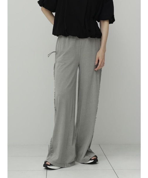 ダイアゴナルフリルフレアパンツ