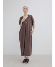 Vネックジャージーワンピース