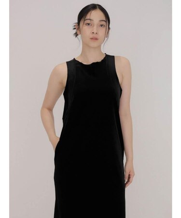 Sleeveless velour onepiece