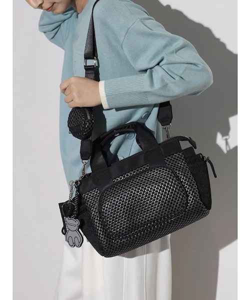 ロゴチャーム付きシルバーメッシュ2WAYバッグ｜メドックの通販｜&mall