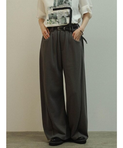 ベルト付きサイドタックスウェットワイドパンツ