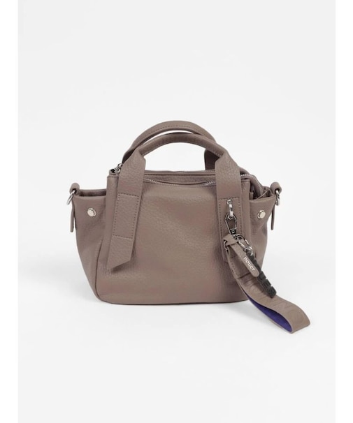 チャーム付きフェイクレザー2wayバッグ（greige,black,blue)