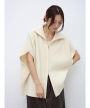 フロントジップニットベスト