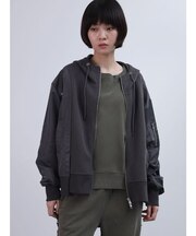 ナイロンドッキングジップフーディー