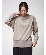 フェイクスエード×リブハイネックプルオーバー