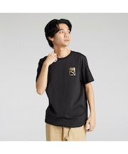 メンズ ESS メタリック ロゴ 半袖 Tシャツ