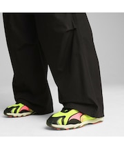 ユニセックス インへイル スニーカー