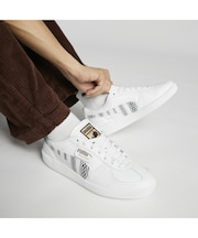 ユニセックス PUMA x モンスターハンター パレルモ レザー スニーカー