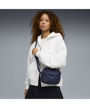 ユニセックス エッセンシャルズ クロスボディ バッグ 2L ESSENTIALS Crossbody Bag