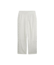 ウィメンズ ESS エレベーテッド スタッデッド スウェットパンツ ESS Studded Sweatpants FL