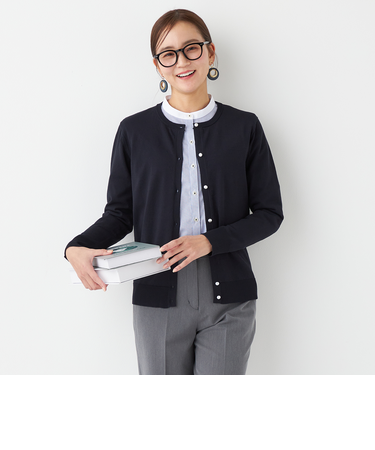 <CLASSY.ONLINE2月掲載アイテム >ORIHICA美ラクるニット パールボタン付き クルーネックカーディガン