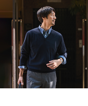 ビズニット（BIZ KNIT） Vネック