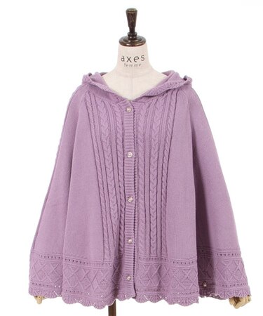 ケーブルニットポンチョ