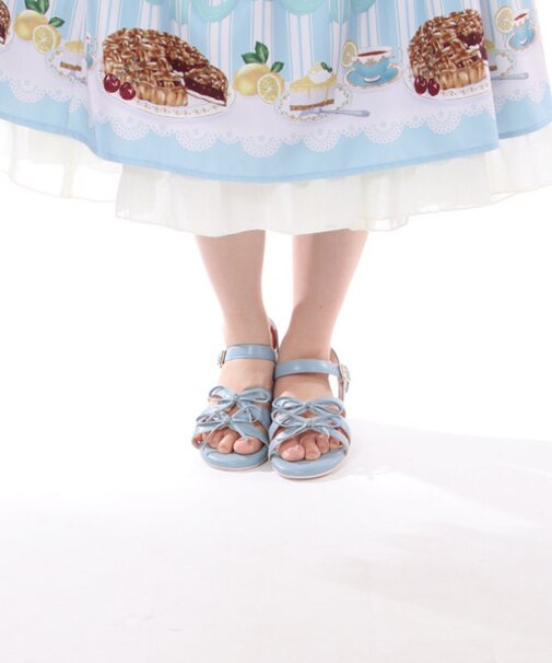 リボンローヒールサンダル