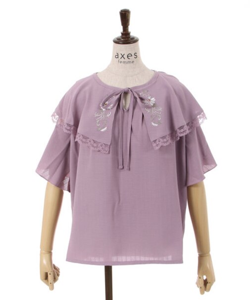 刺繍入ケープブラウス