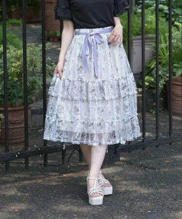 ストライプローズ柄スカート