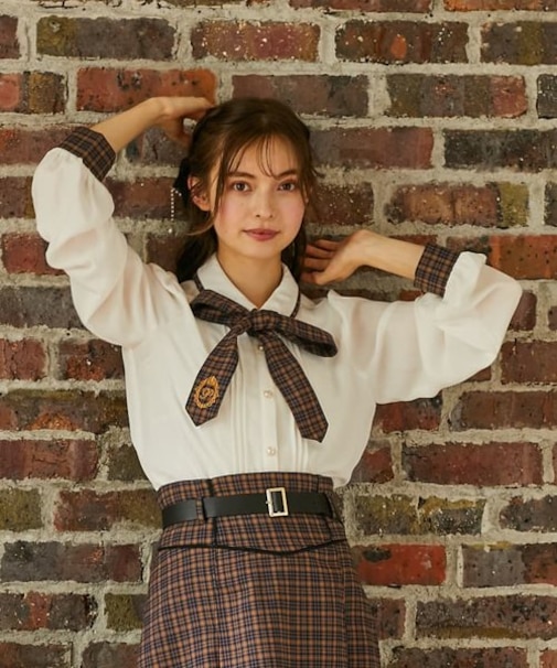 刺繍リボンタイ付ＢＬ