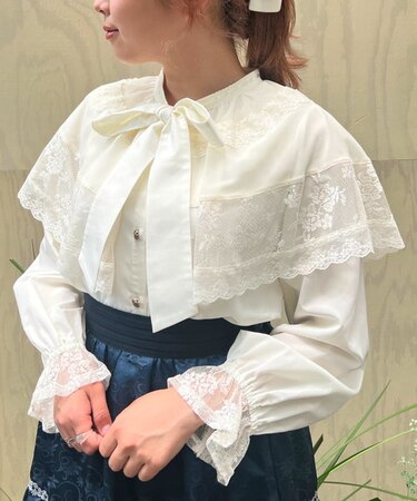 ケープ×リボンタイブラウス