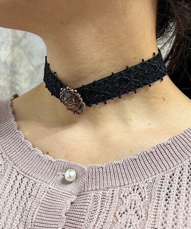 ビジュー金具レースチョーカー｜アクシーズファムの通販｜&mall 