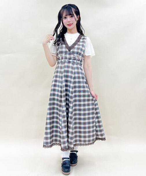 Ｖネックレトロワンピ