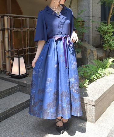 彼岸花柄ワンピース｜アクシーズファムの通販｜&mall（アンドモール 