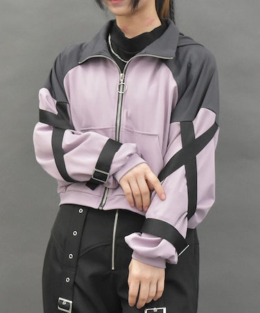 ベルトデザイン配色パーカー