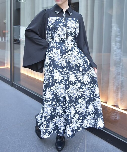 グラデブーケ柄フレア袖ワンピース