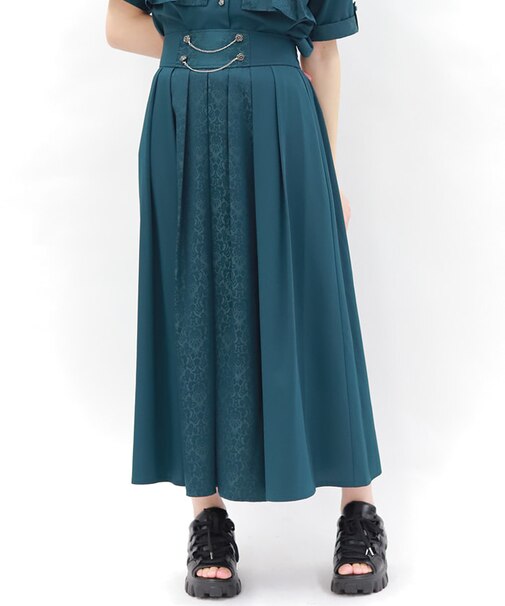 ジャカード×プリーツスカート