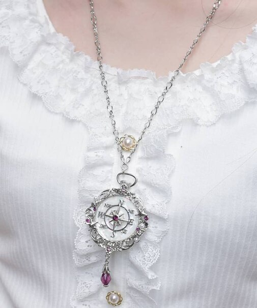 海底の羅針盤ネックレス