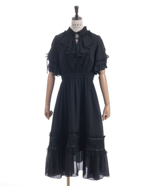 カメオ付フレア袖ワンピース