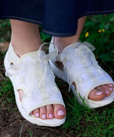 リボン使いスニーカーサンダル