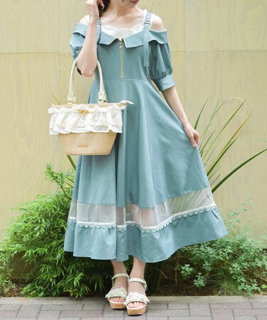 オフショル風ストライプワンピース