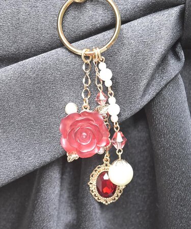 フェイバリットローズチャーム