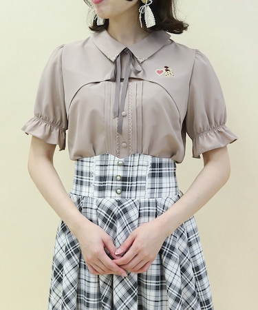 ビスケット刺繍レイヤードブラウス