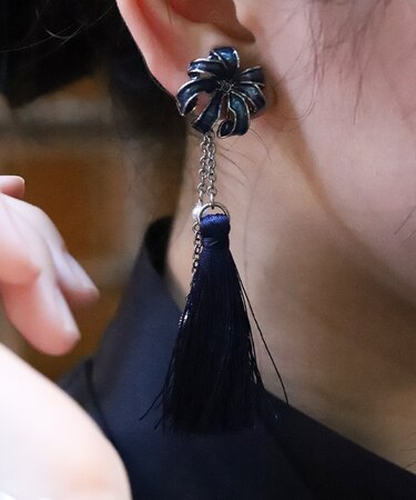 彼岸花イヤリング＆襟クリップ