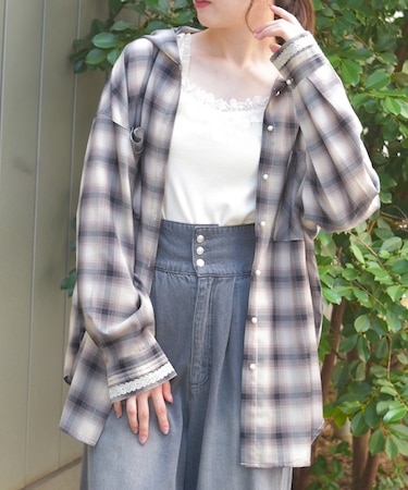 フード付きチェックシャツ