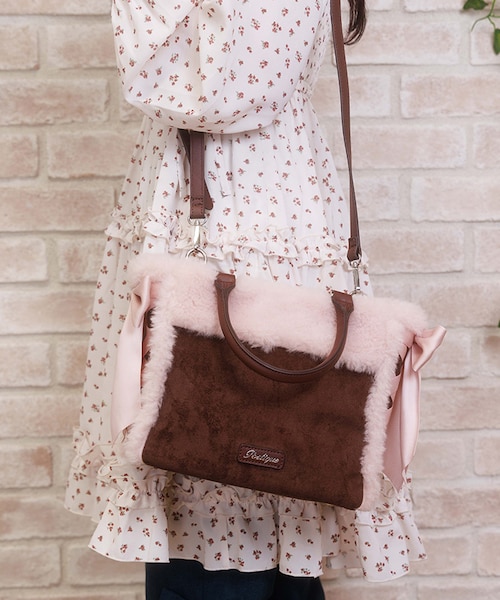 レースアップムートンバッグ｜アクシーズファムの通販｜&mall