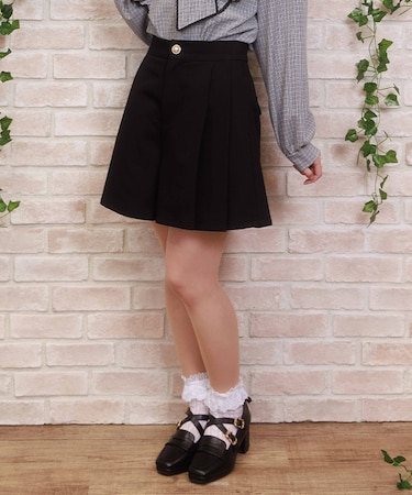バックレース使ショートパンツ
