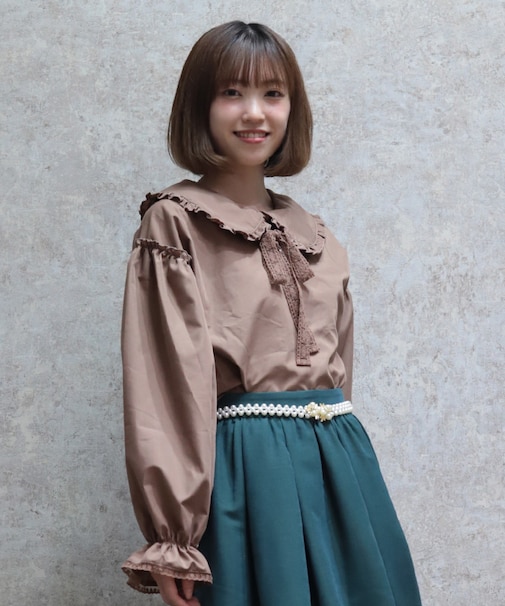 バブーシュカ付スモック風ブラウス